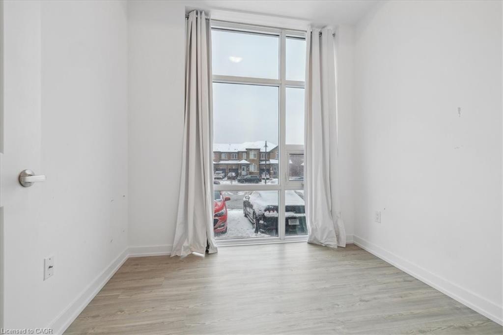 115-450 Dundas Street E Property Photo 23