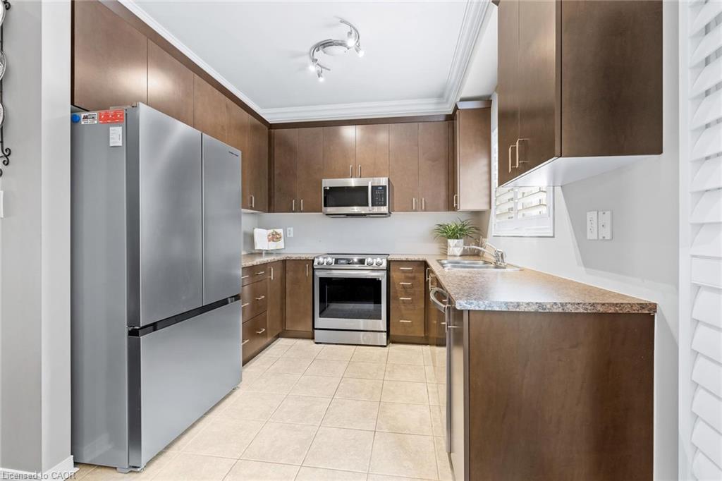 28 Chetholme Place Property Photo 13