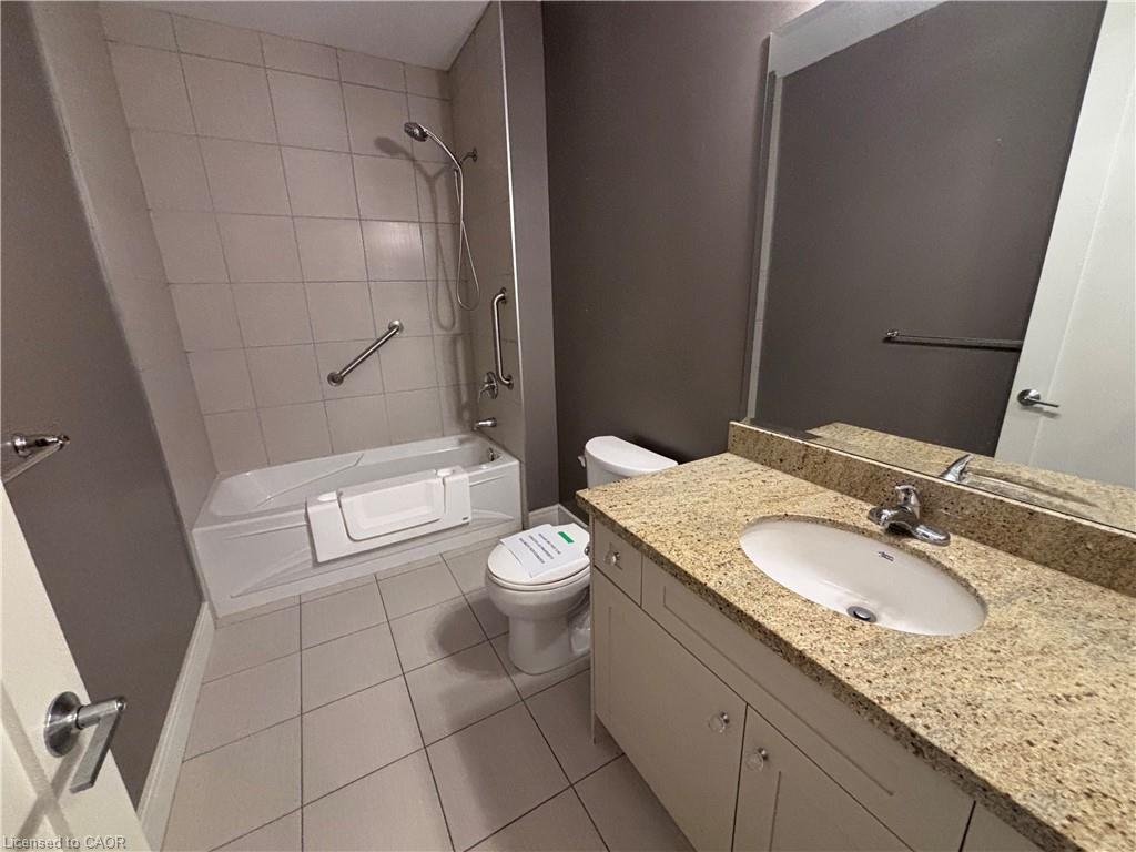 410-112 King Street E Property Photo 13