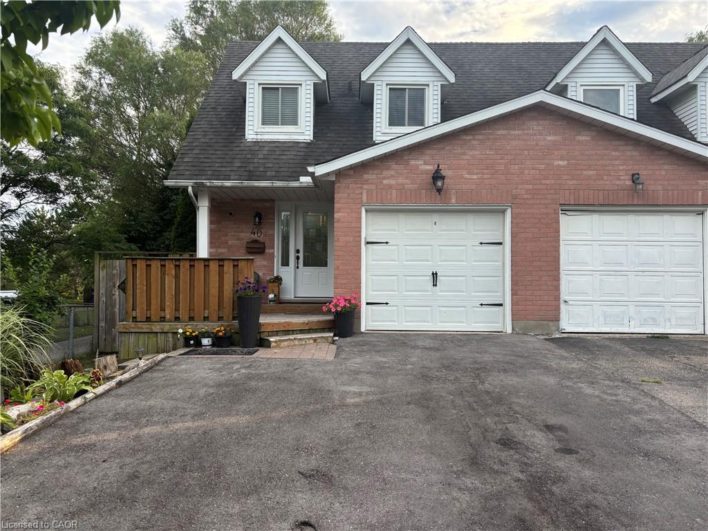 40 Caprice Court Property Photo 2