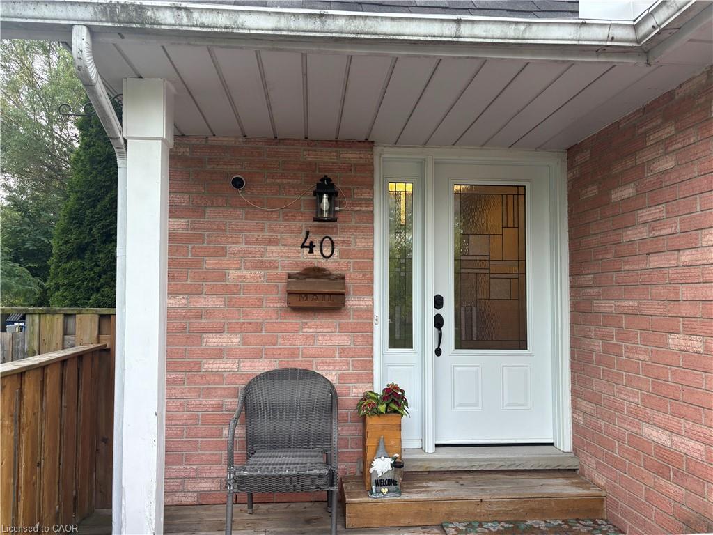 40 Caprice Court Property Photo 3