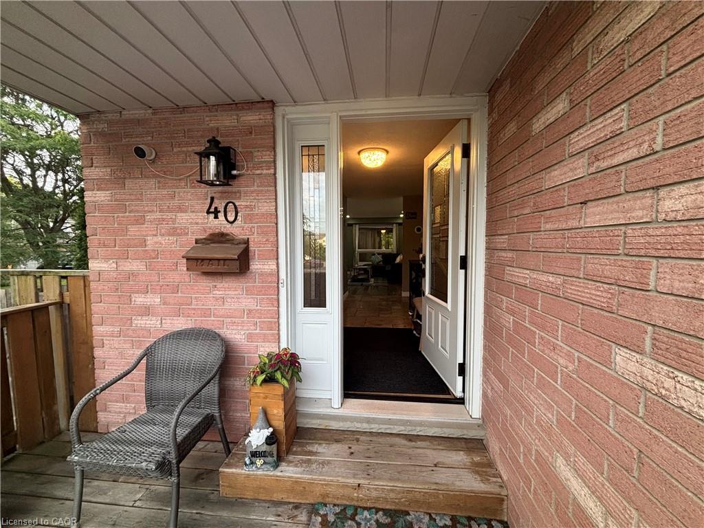 40 Caprice Court Property Photo 4