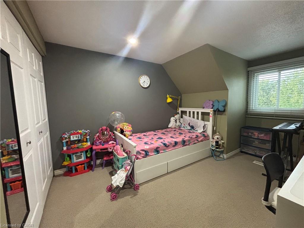 40 Caprice Court Property Photo 16