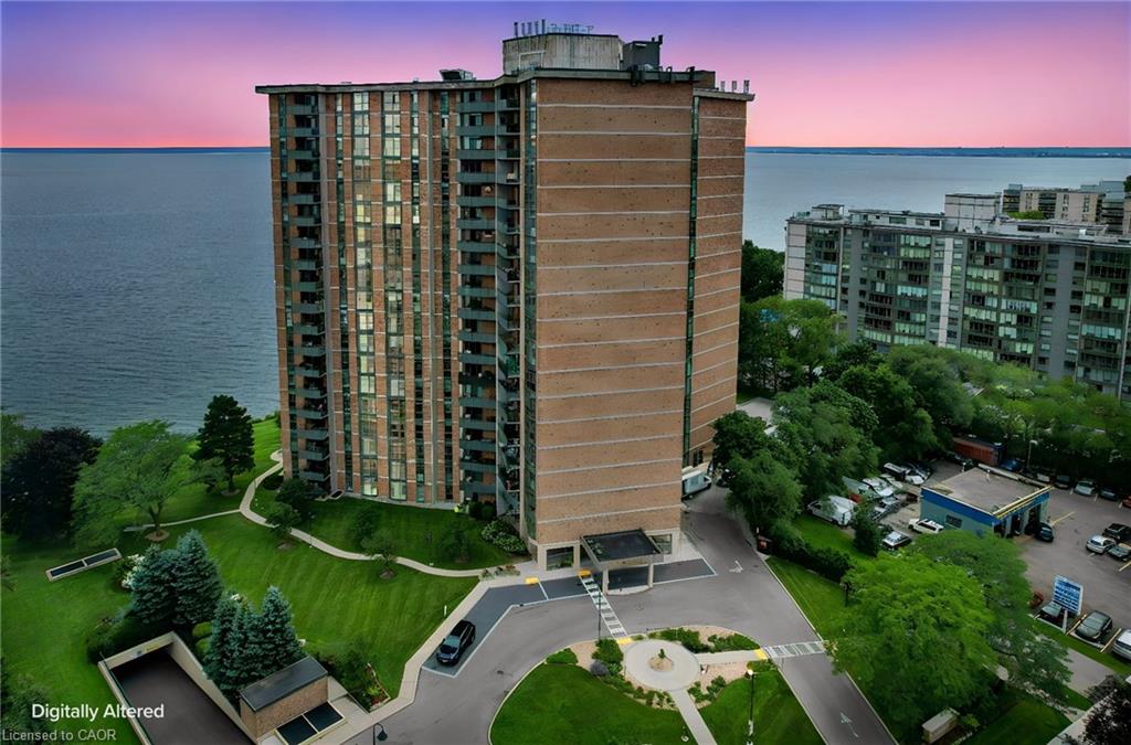 1207-5250 Lakeshore Road Property Photo 1