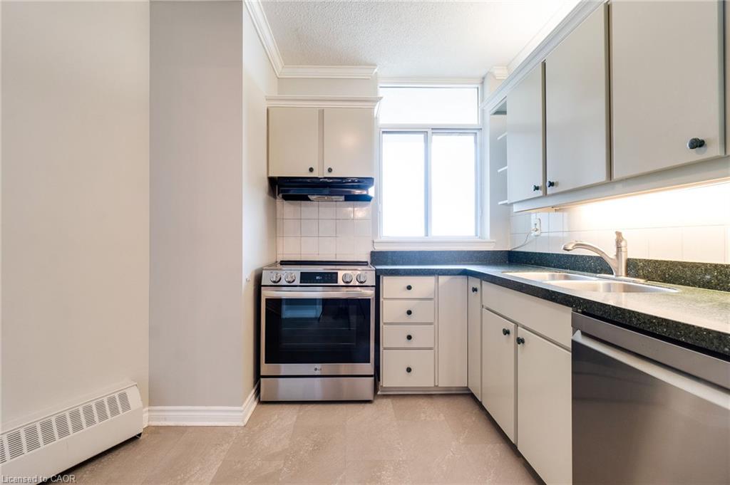 1207-5250 Lakeshore Road Property Photo 17