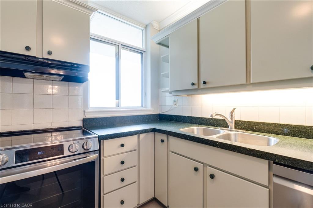 1207-5250 Lakeshore Road Property Photo 19