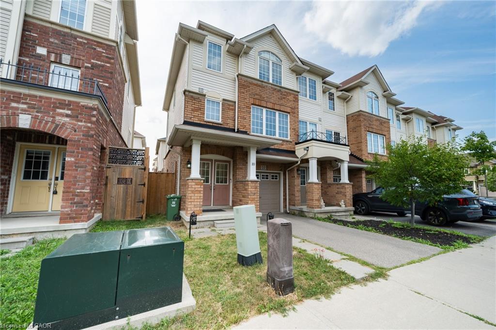 10 Kenridge Terrace Property Photo 3