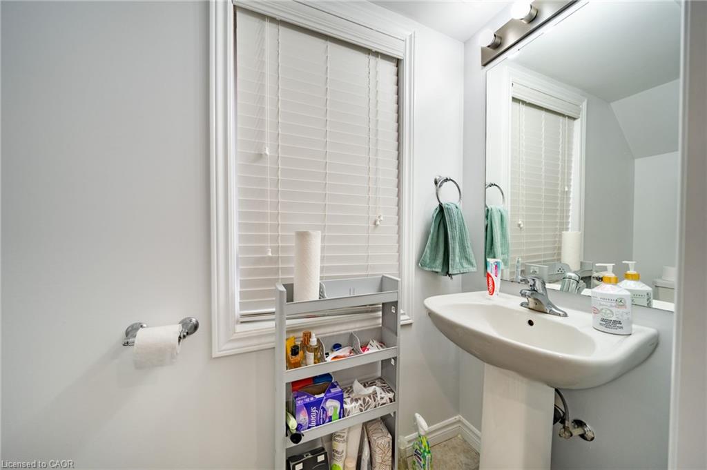 10 Kenridge Terrace Property Photo 11