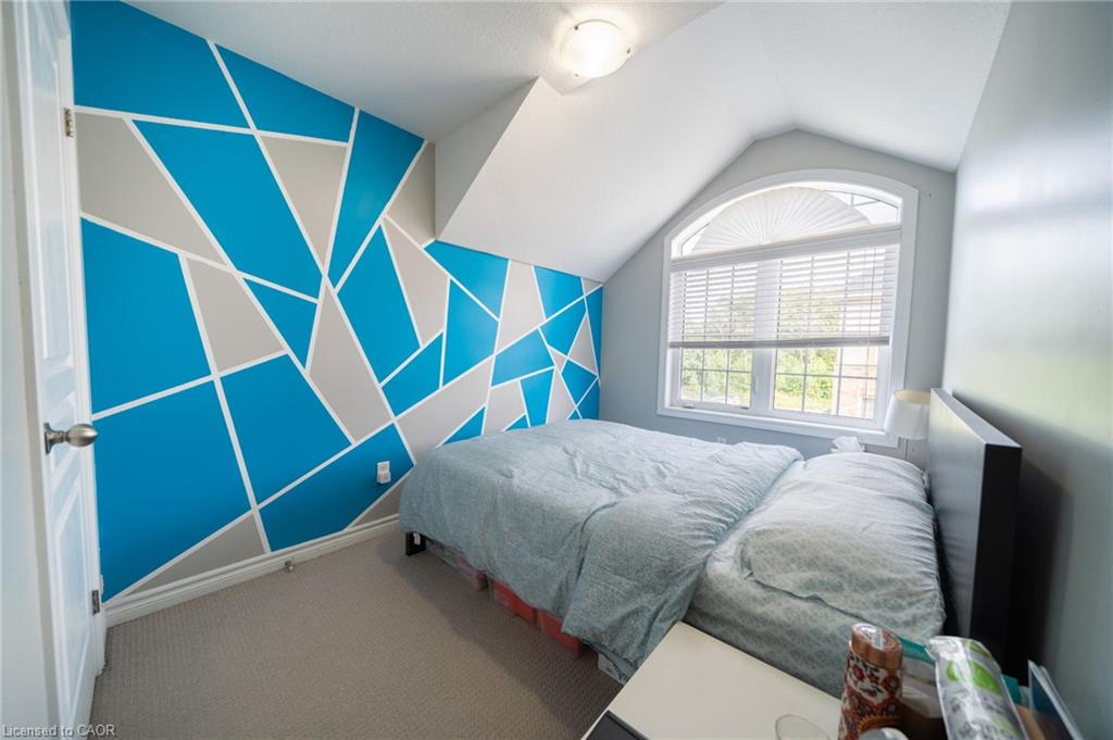 10 Kenridge Terrace Property Photo 32