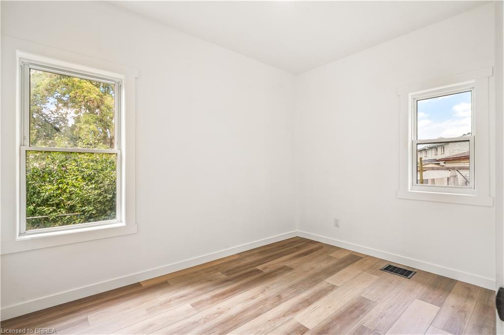 150 Stanley Street Property Photo 28