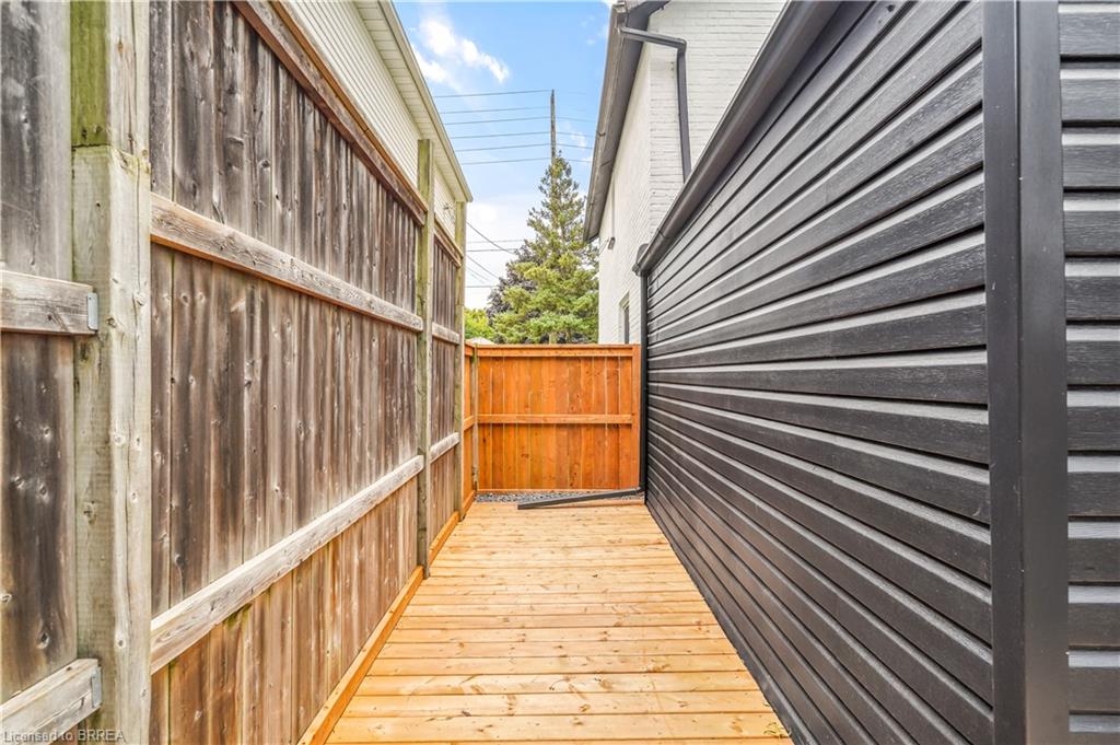 150 Stanley Street Property Photo 43