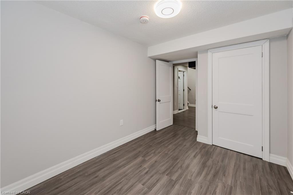 498 Thomas Slee Drive Property Photo 10