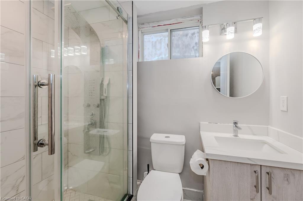 498 Thomas Slee Drive Property Photo 11