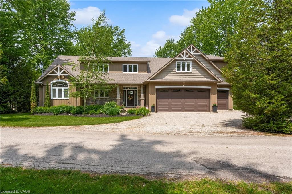 40 Third Line Road Property Photo 1