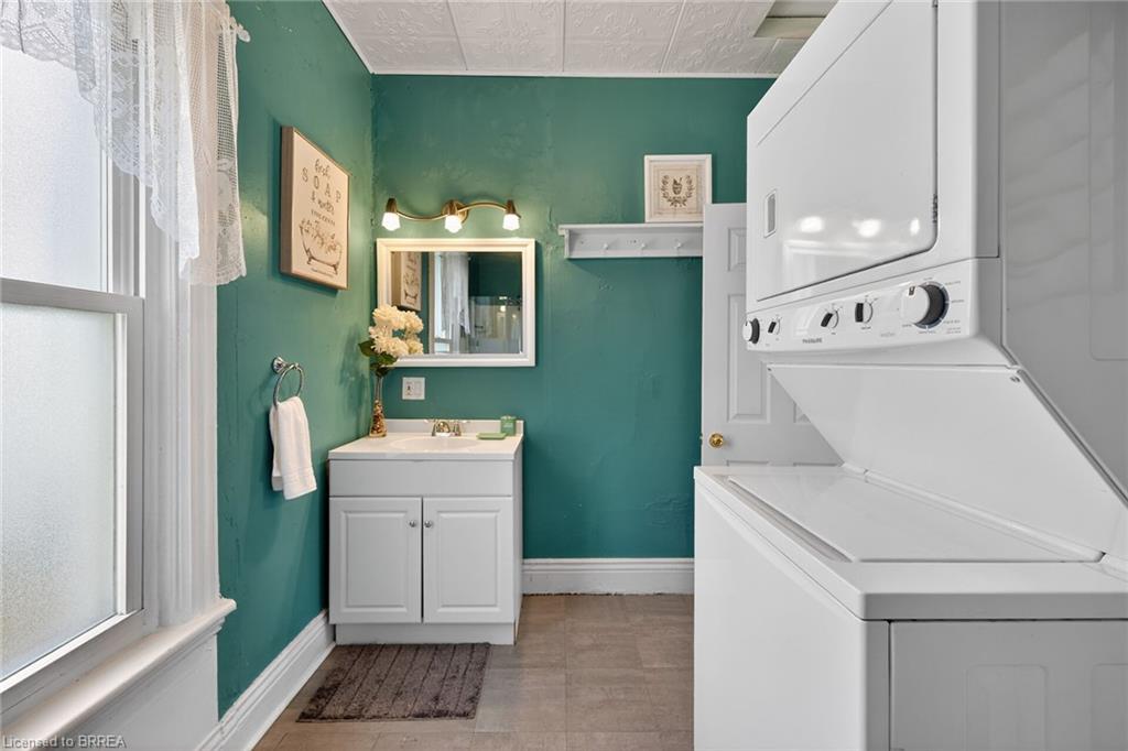 27 High Street Property Photo 30