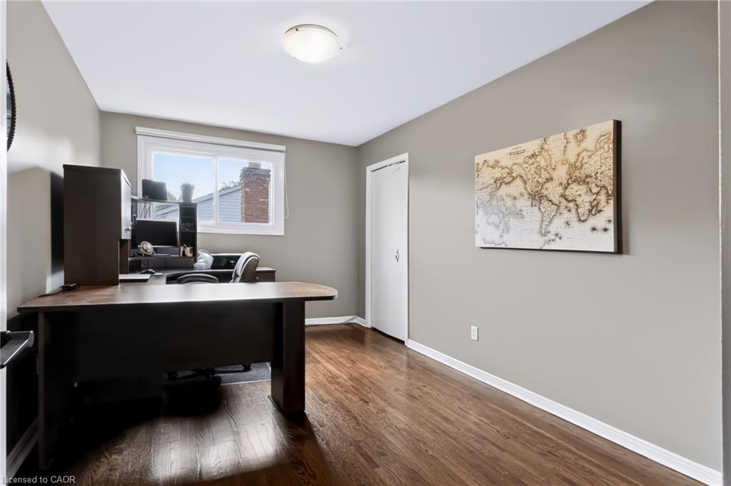 4248 Dunvegan Road Property Photo 26