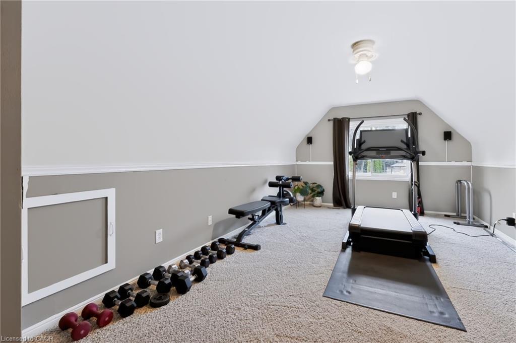 4248 Dunvegan Road Property Photo 27