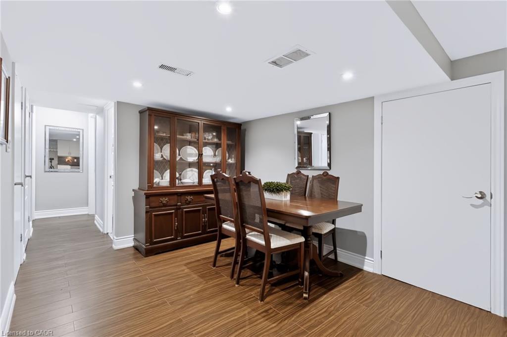 4248 Dunvegan Road Property Photo 31