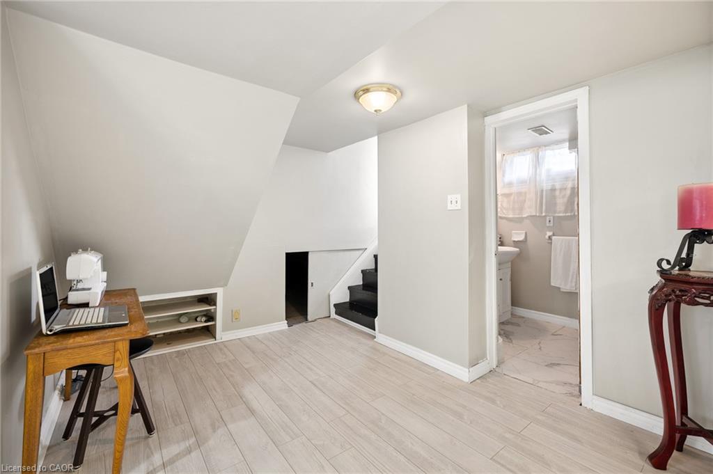 285 Stonybrook Drive Property Photo 26