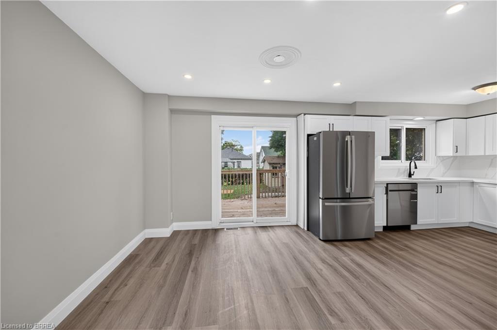 10 Elmwood Avenue Property Photo 17