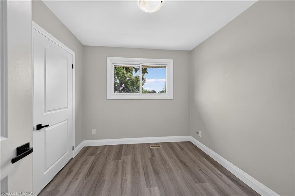 10 Elmwood Avenue Property Photo 23