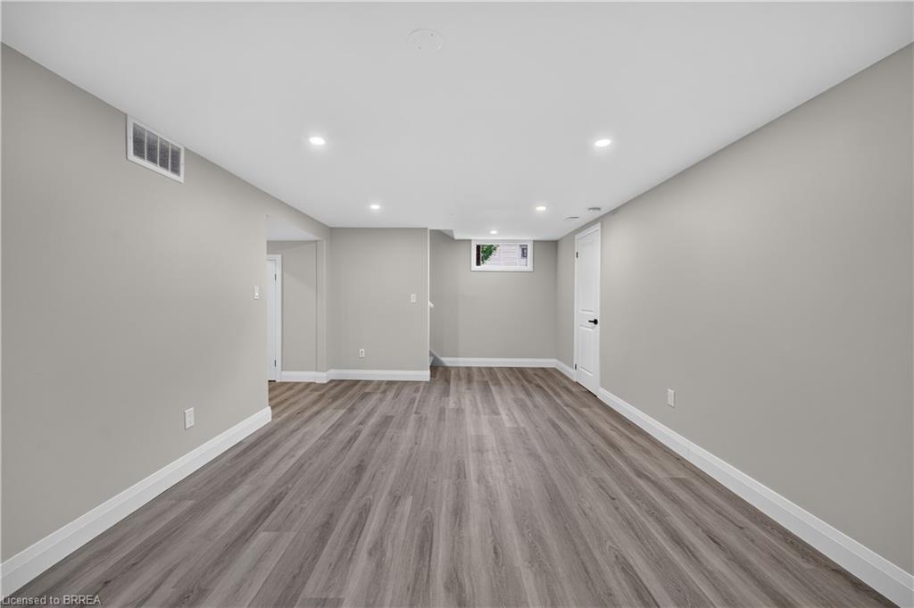 10 Elmwood Avenue Property Photo 31