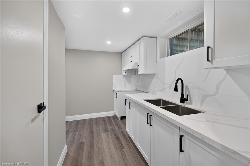 10 Elmwood Avenue Property Photo 35