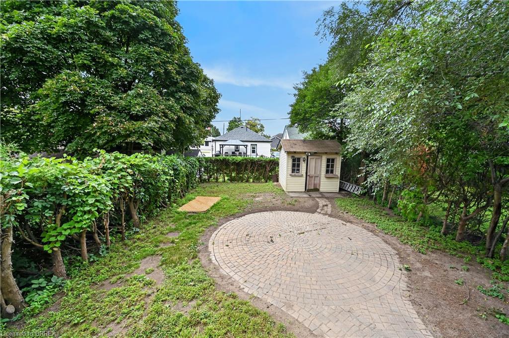 10 Elmwood Avenue Property Photo 43