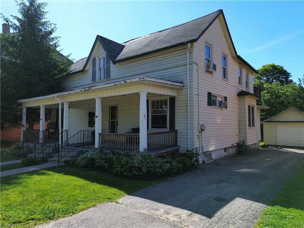 102 Stanley Street Property Photo 1