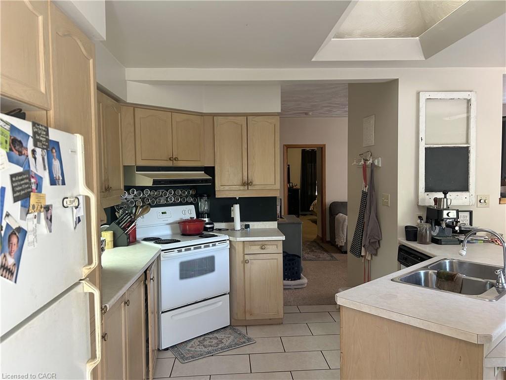 100 - 102 Stanley Street Property Photo 9