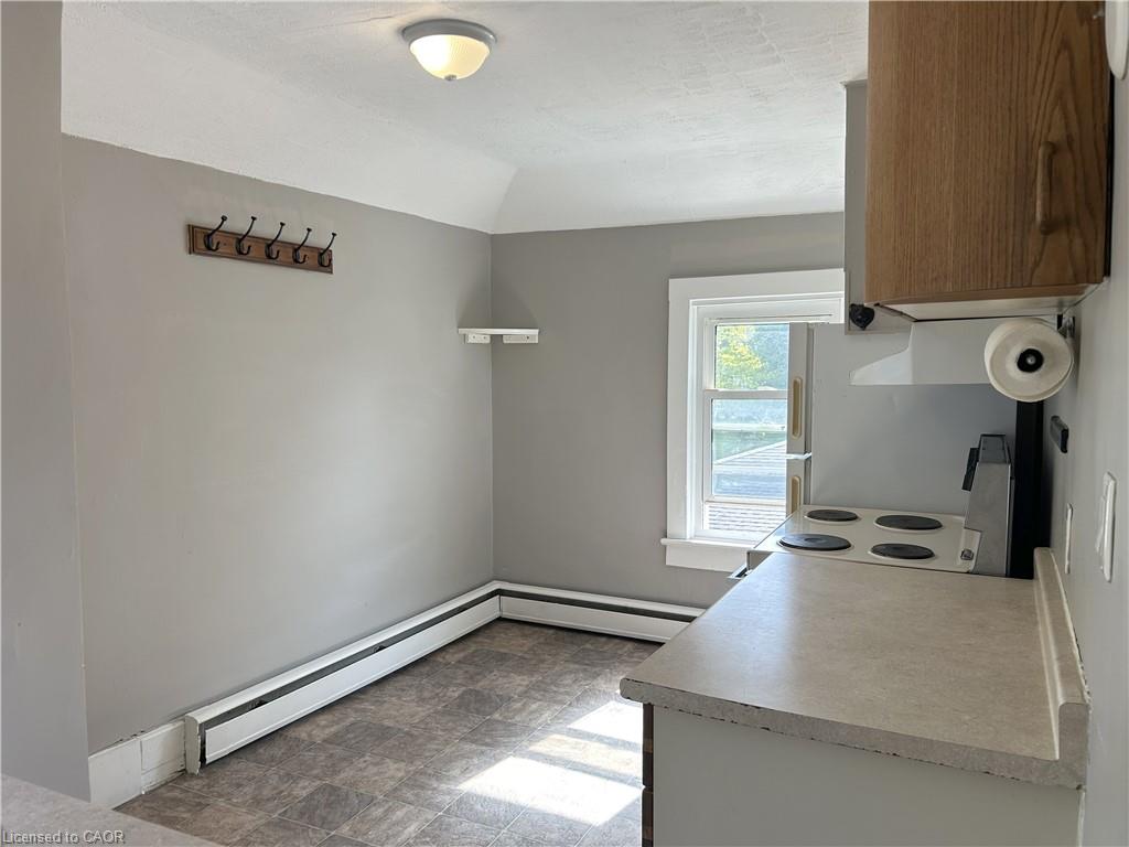 100 - 102 Stanley Street Property Photo 39