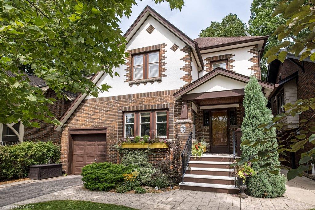78 Paisley Avenue N Property Photo 1