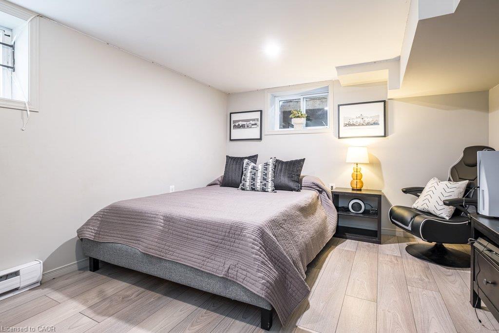 78 Paisley Avenue N Property Photo 37