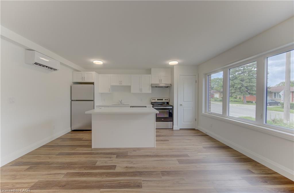 B-93 Kinzie Avenue Property Photo 3