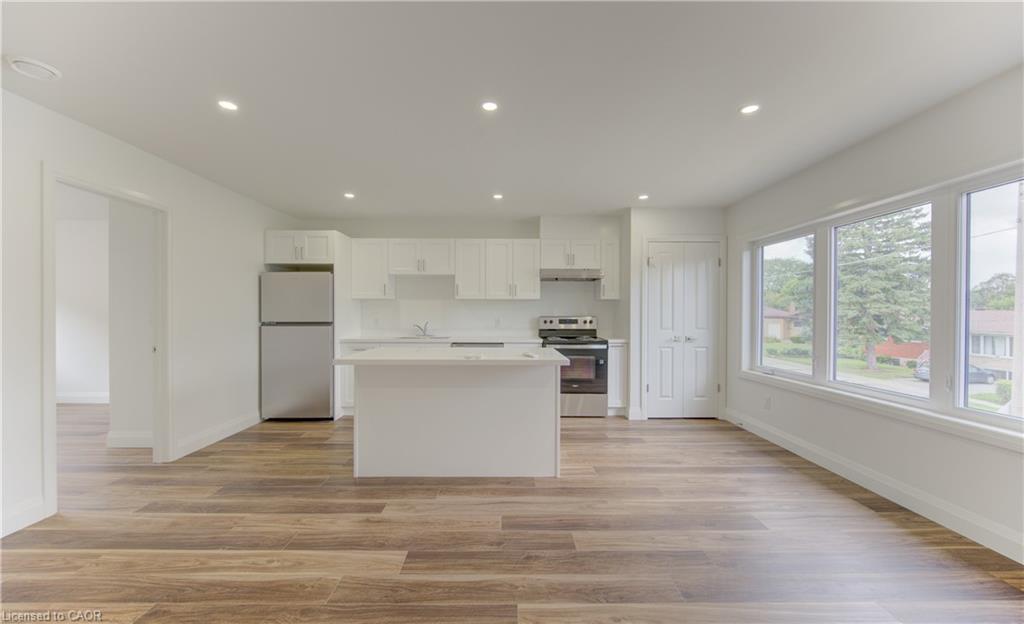 A-93 Kinzie Avenue Property Photo 2