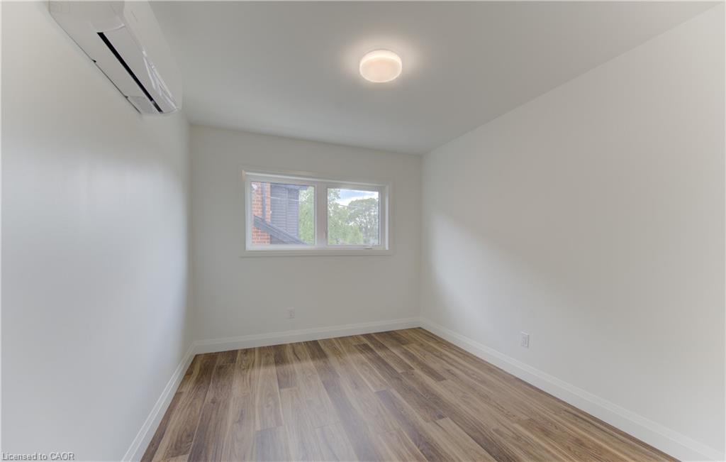 A-93 Kinzie Avenue Property Photo 6