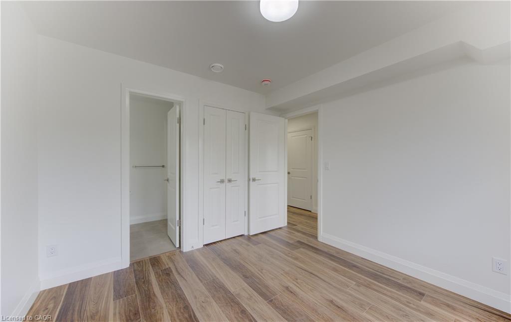 A-93 Kinzie Avenue Property Photo 9