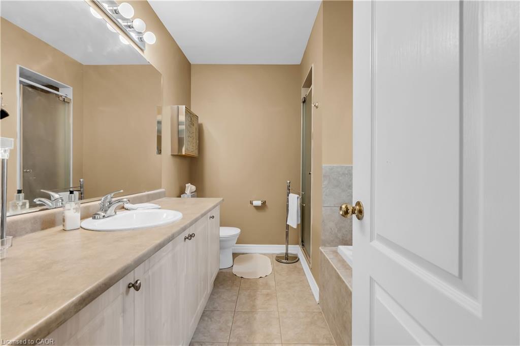 786 Fourth Line Property Photo 29