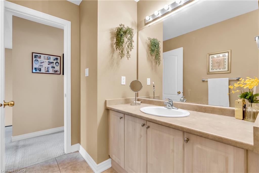 786 Fourth Line Property Photo 34