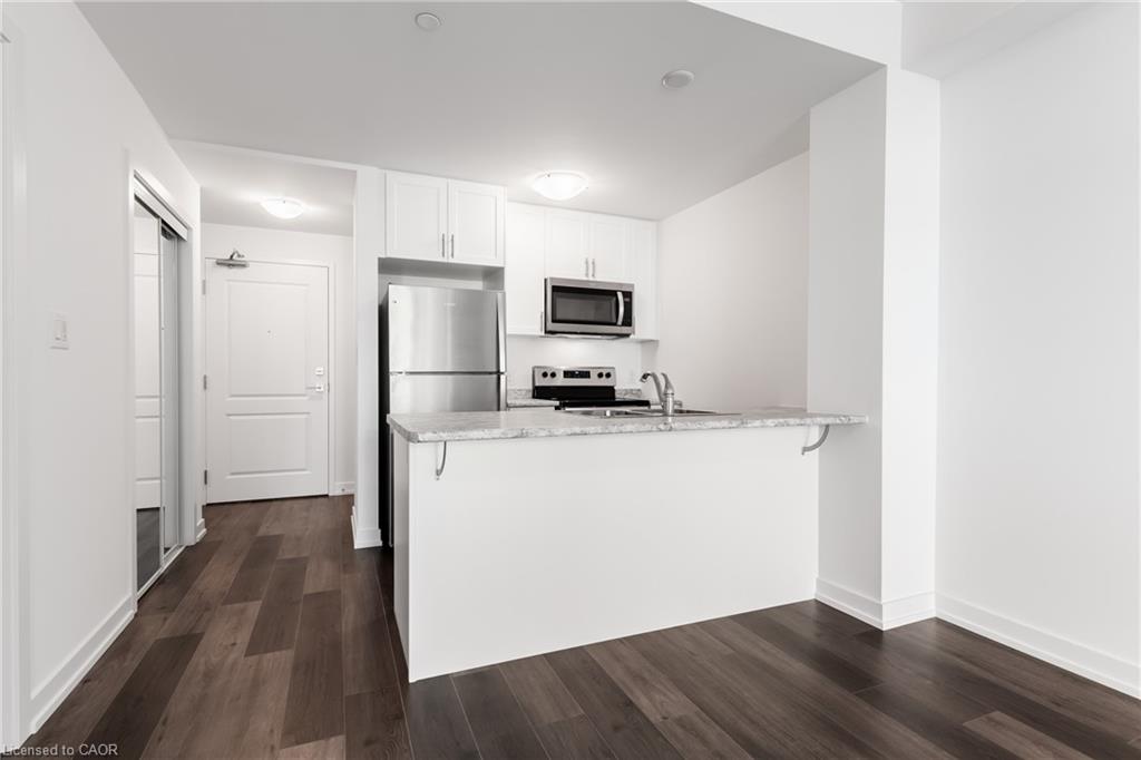 417-470 Dundas Street E Property Photo 6