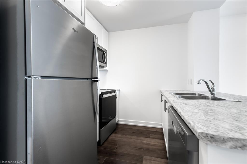 417-470 Dundas Street E Property Photo 8