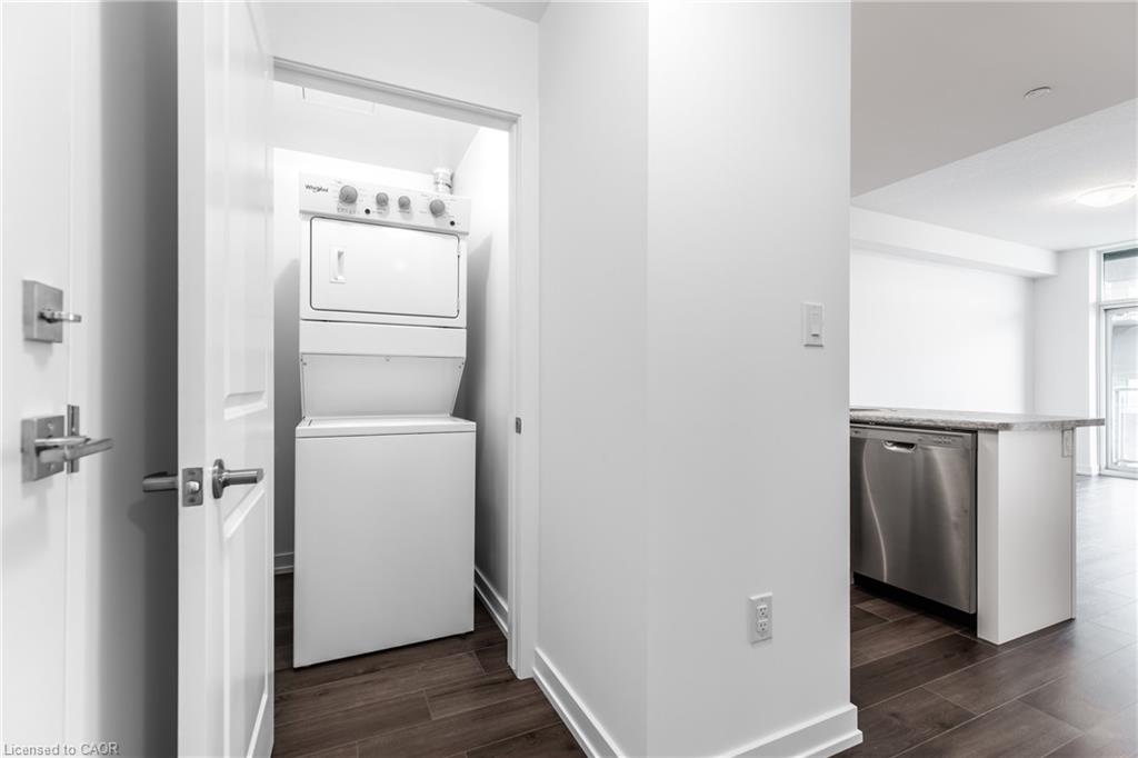 417-470 Dundas Street E Property Photo 24
