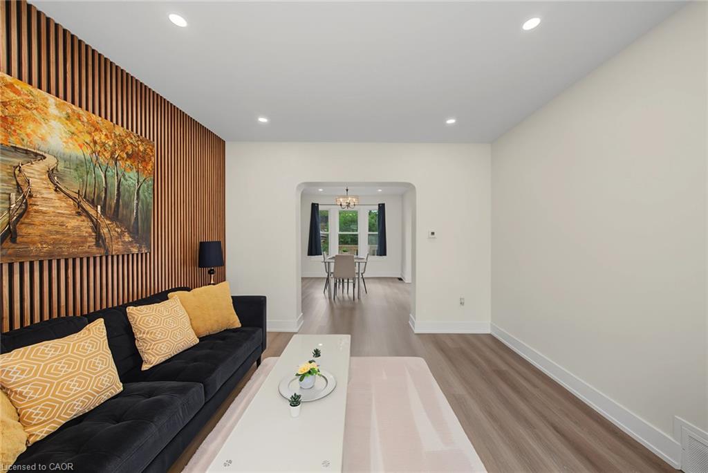 234 Balmoral Avenue S Property Photo 6