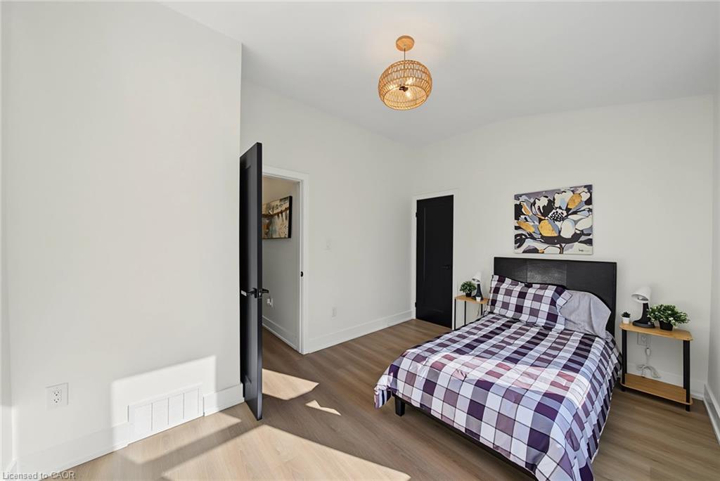 234 Balmoral Avenue S Property Photo 22