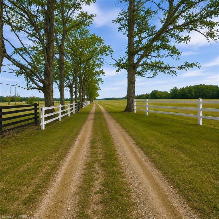 686455 Highway 2 Property Photo 2