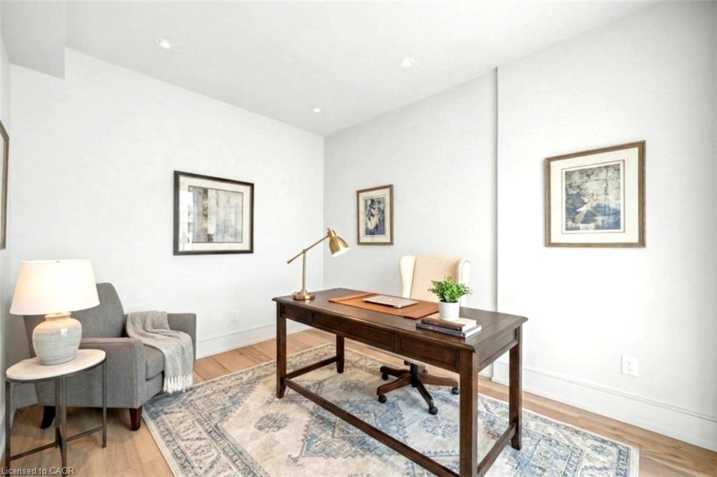 2267 Fifth Line W Property Photo 3