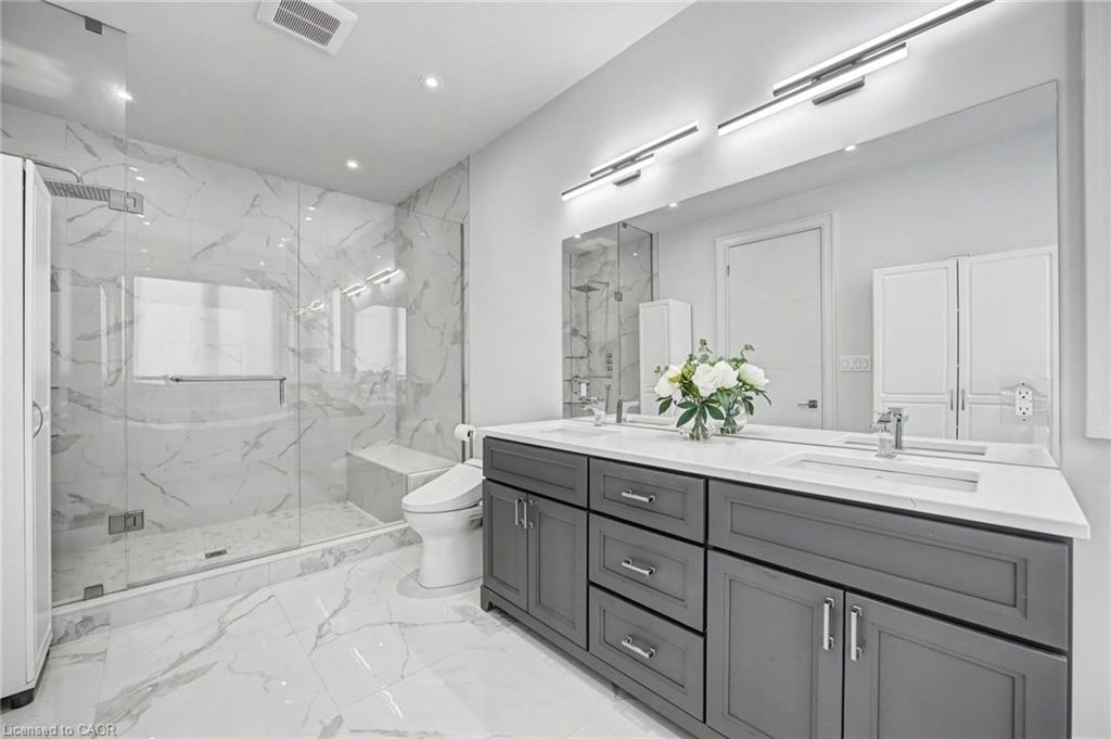 2267 Fifth Line W Property Photo 10