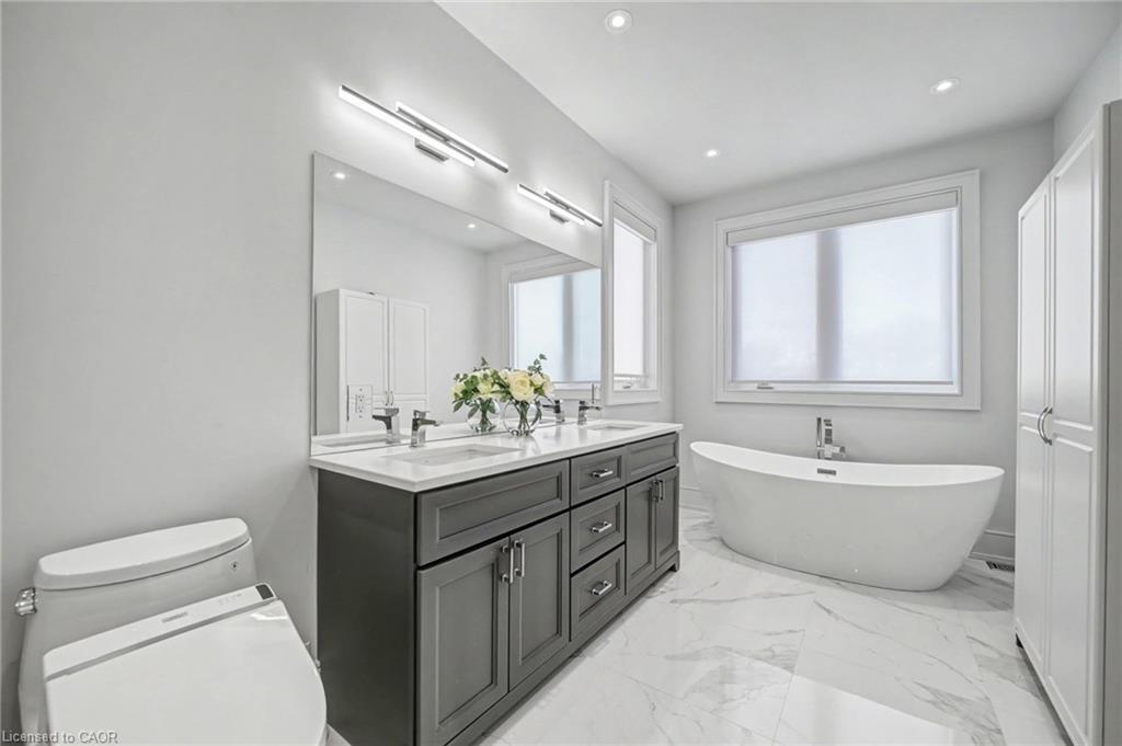 2267 Fifth Line W Property Photo 11