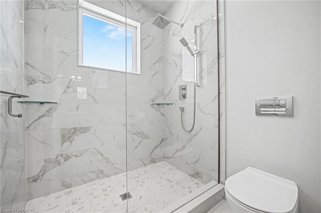 2267 Fifth Line W Property Photo 15