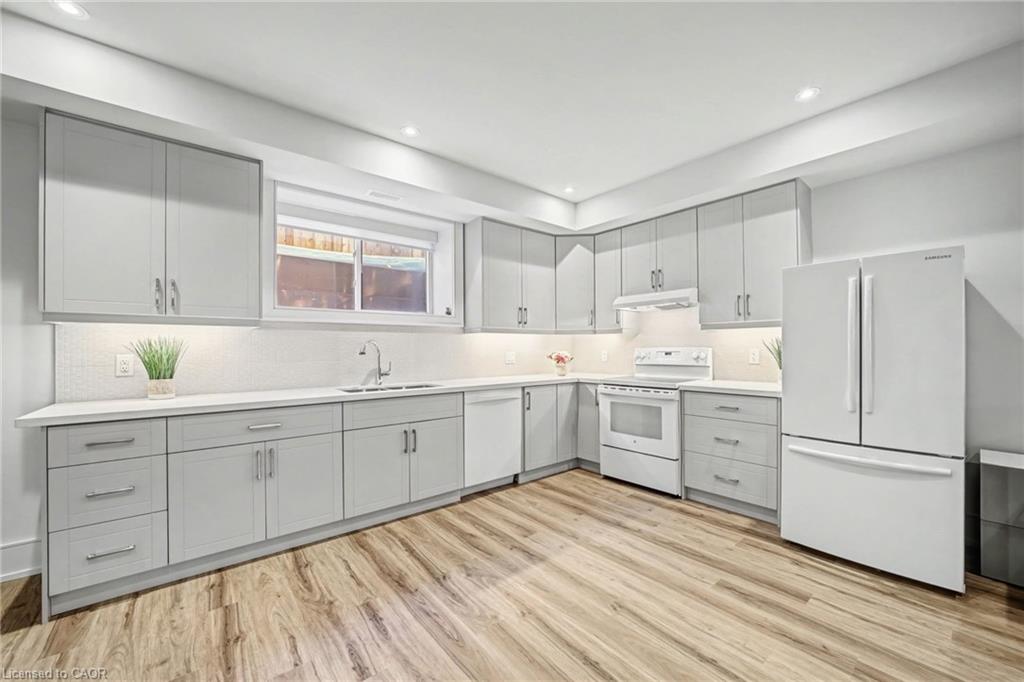 2267 Fifth Line W Property Photo 18
